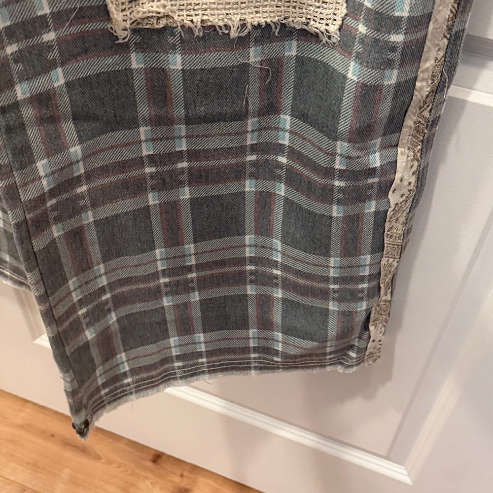 POL Plaid Patchwork Wide-Leg Pants with Crochet Patches - Picture 9 of 17